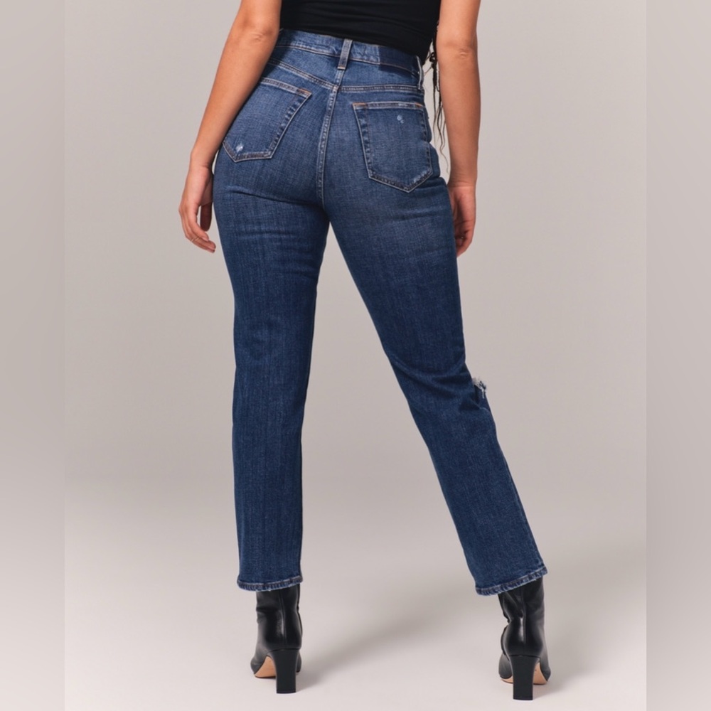 Abercrombie & Fitch | Curve Love Ultra High Rise Ankle Straight Jean | Size 27/4 - Picture 4 of 8